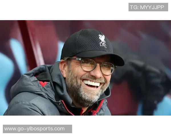 最帅足球教练的魅力与风采揭示了足球世界的另一种吸引力